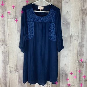Skies Are Blue embroidered dress size small